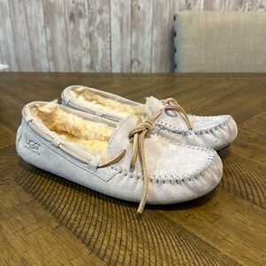 UGG Moccasins U.S size 6